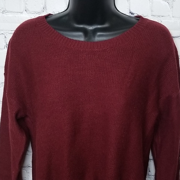 Love by design hi low sweater with detailed back - Picture 2 of 7